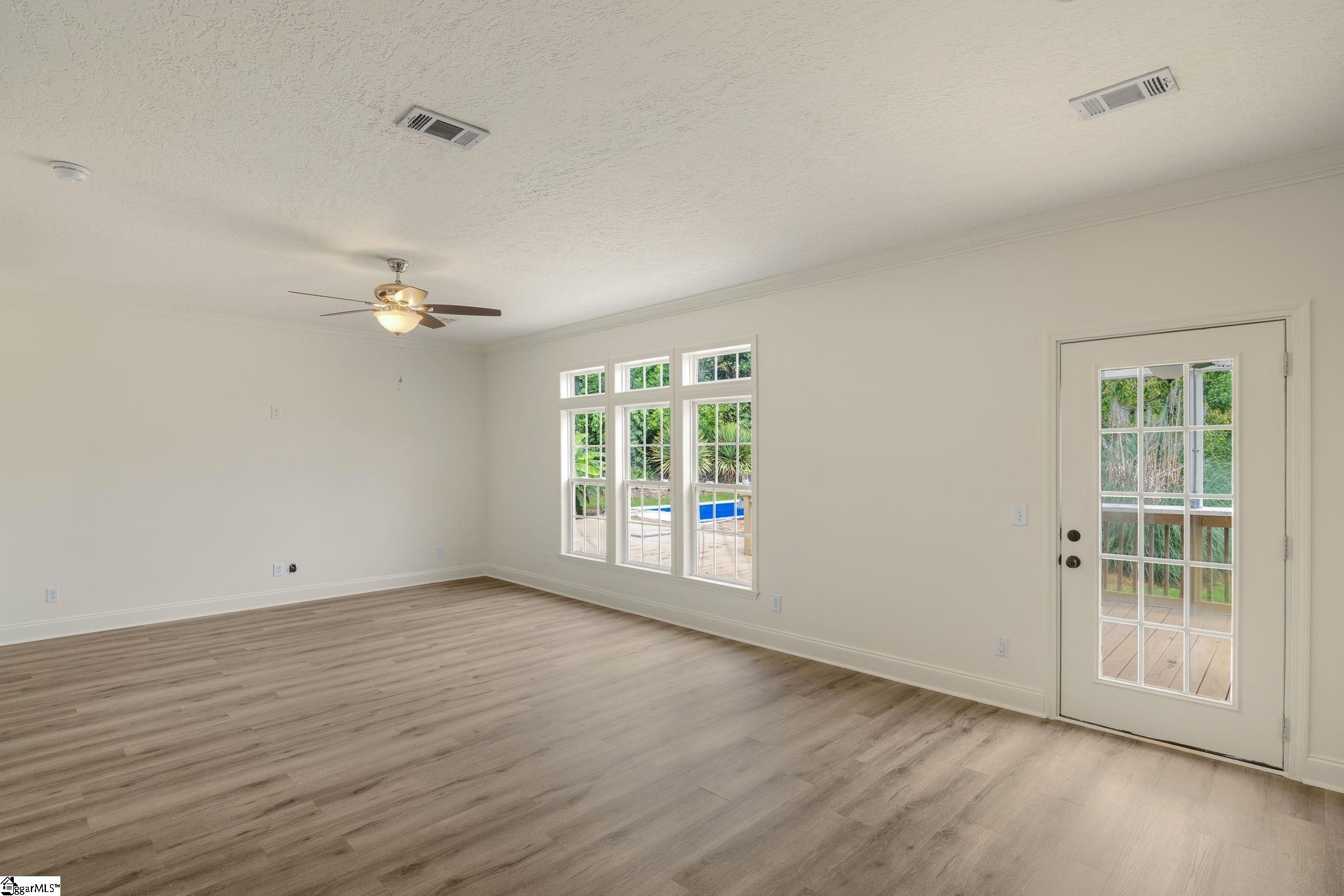 4730 Jordan Road Greer, SC 29651 - Photo 9 of 36