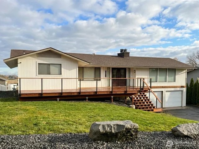 $775,000 | 2415 Country Club Road, Walla Walla, WA 99362