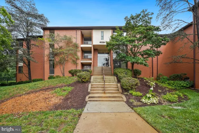 $269,900 | 8007 Mandan Road, Unit 201, Greenbelt, MD 20770