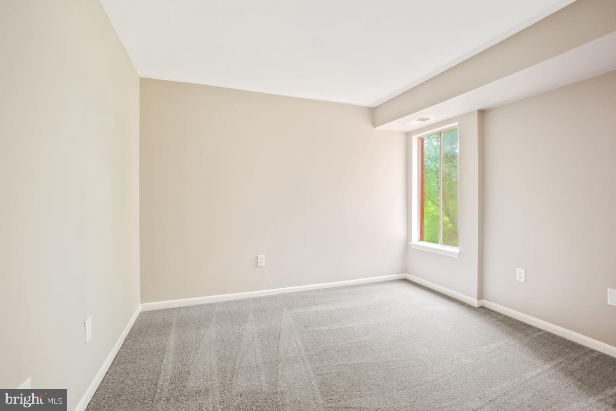 8007 Mandan Road, Unit 201 Greenbelt, MD 20770 - Photo 22 of 30