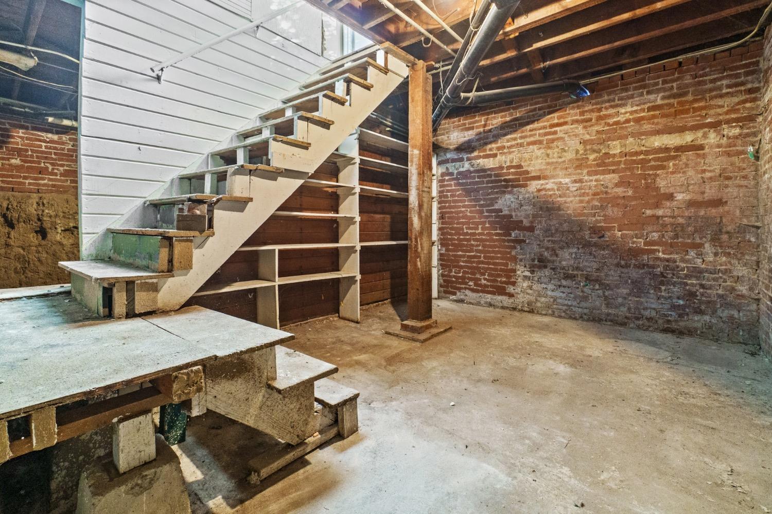 4354 East Kings Canyon Road Fresno, CA 93702 - Photo 53 of 87 a view of entryway