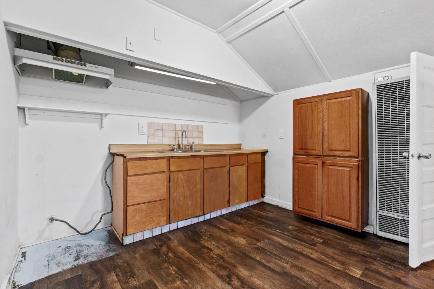 4354 East Kings Canyon Road Fresno, CA 93702 - Photo 61 of 87