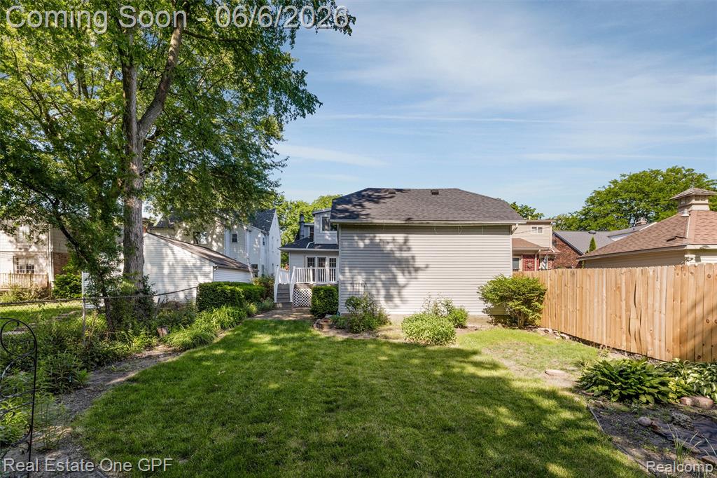 957 Fisher Road Grosse Pointe, MI 48230 - Photo 9 of 38