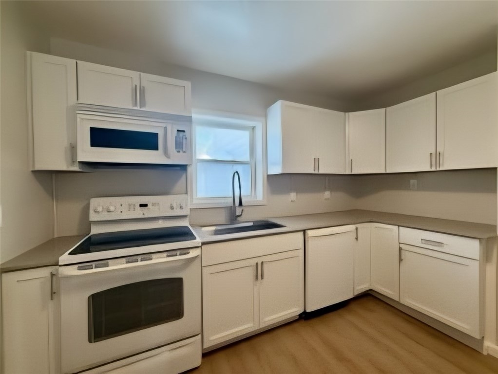 1015 North Goodman Street Rochester, NY 14609 - Photo 4 of 22