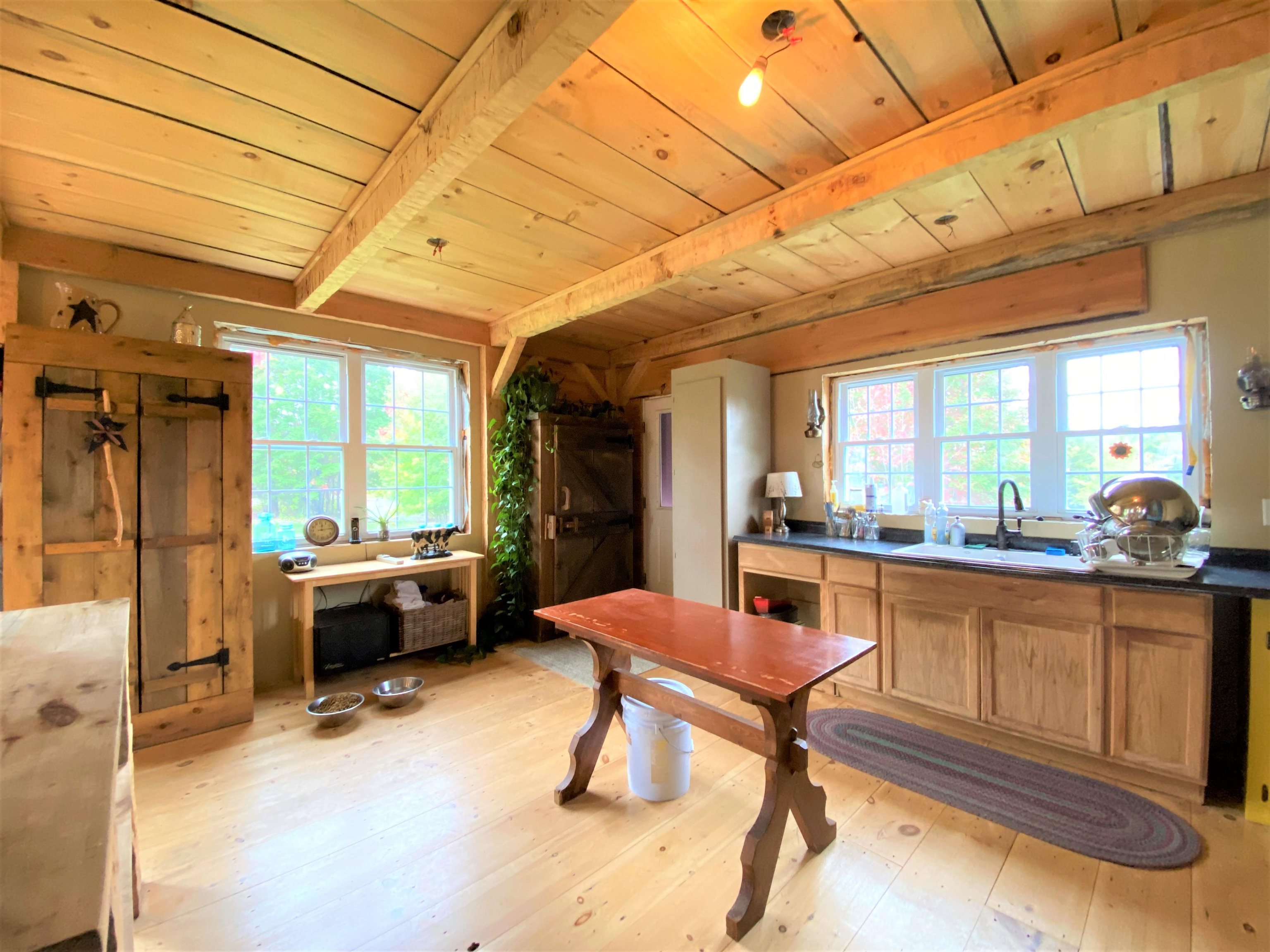 3905 Loop Road Troy, VT 05874 - Photo 11 of 40
