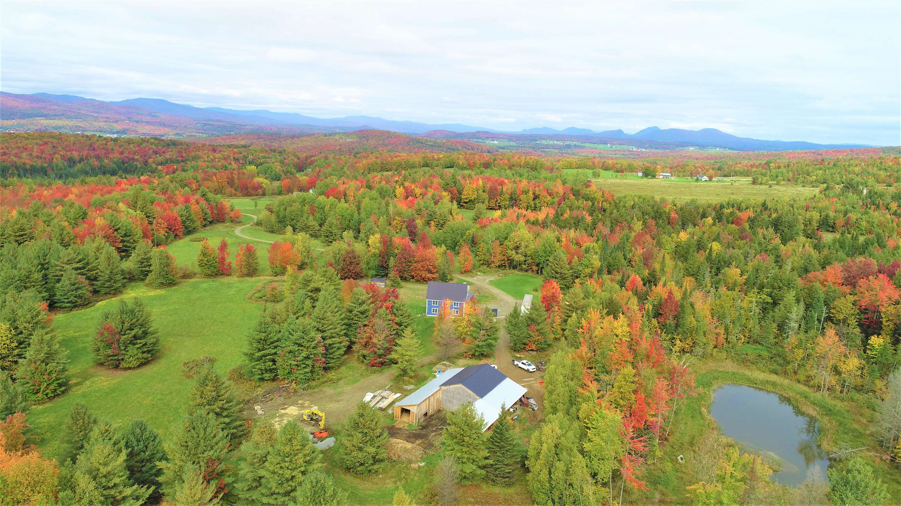 3905 Loop Road Troy, VT 05874 - Photo 38 of 40