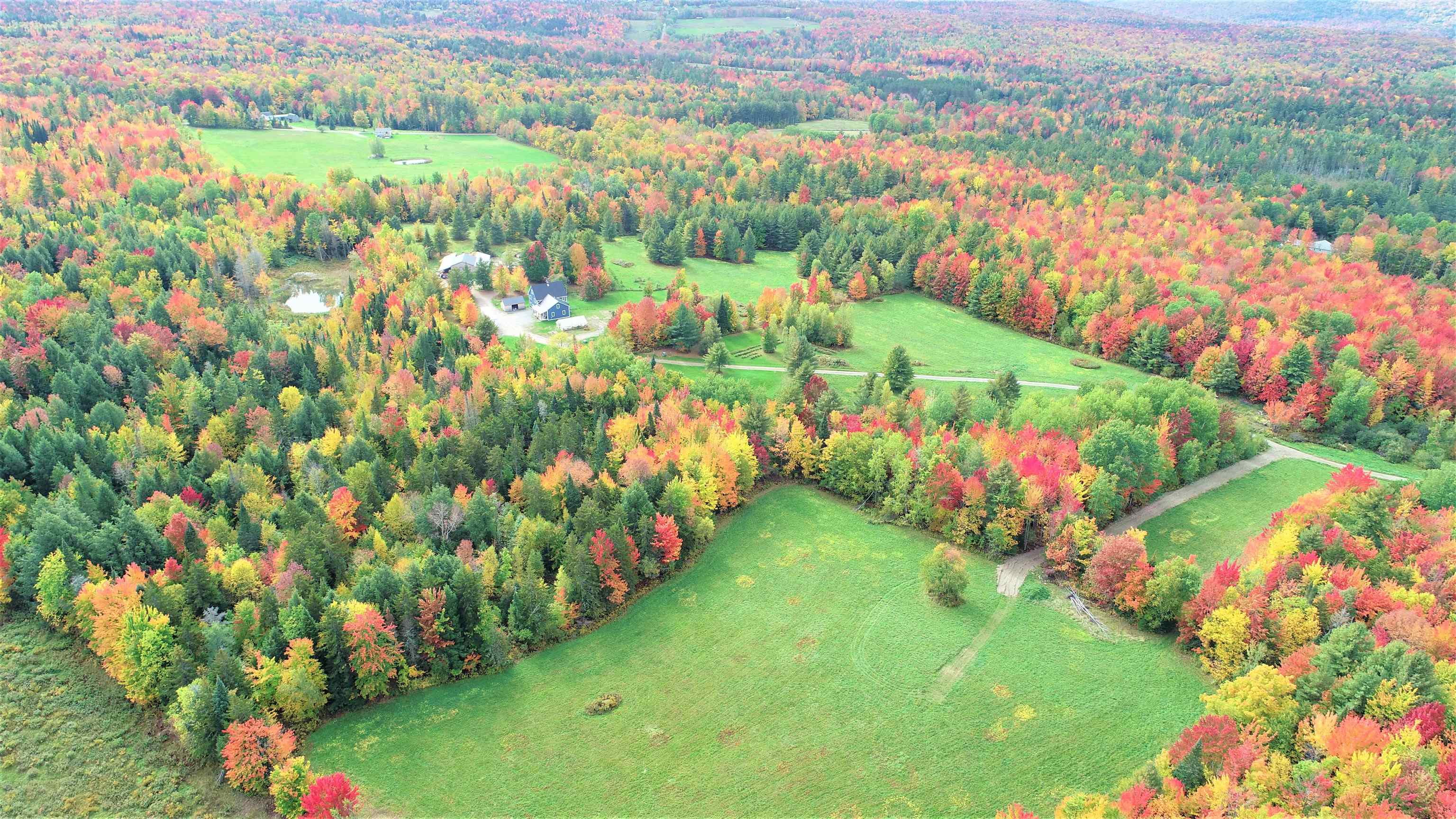 3905 Loop Road Troy, VT 05874 - Photo 39 of 40