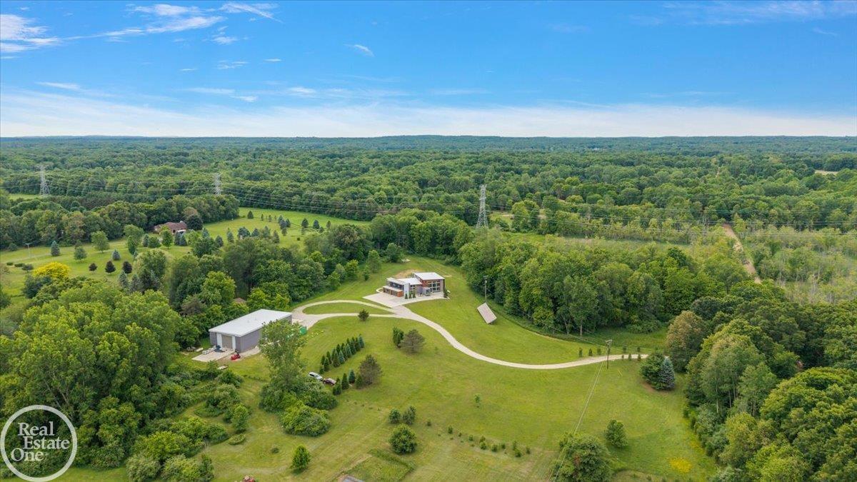 850 Frick Road Leonard, MI 48367 - Photo 6 of 84