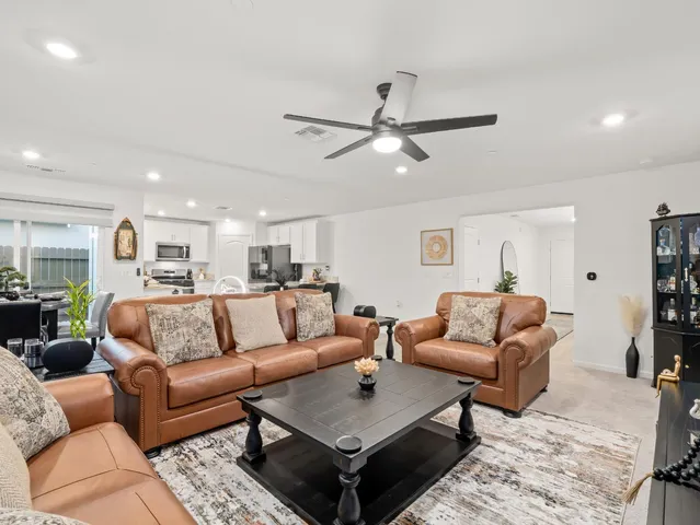 $465,000 | 6656 East Washington Avenue, Fresno, CA 93727