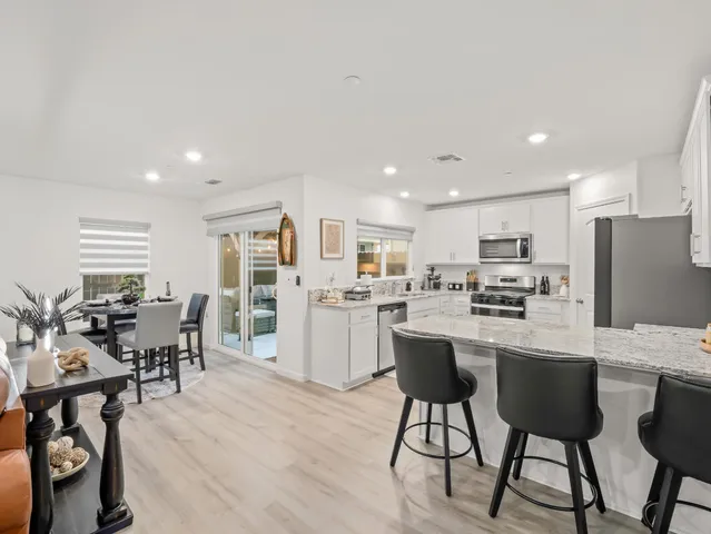 $465,000 | 6656 East Washington Avenue, Fresno, CA 93727