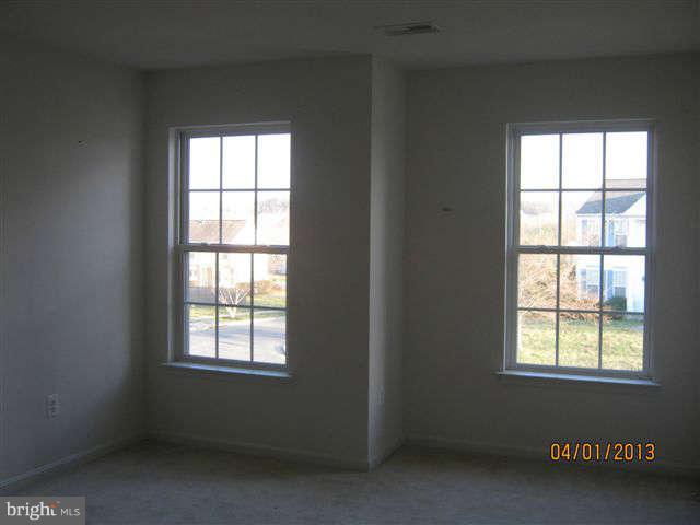 3406 Kidder Road Clinton, MD 20735 - Photo 17 of 26 an empty room with a window