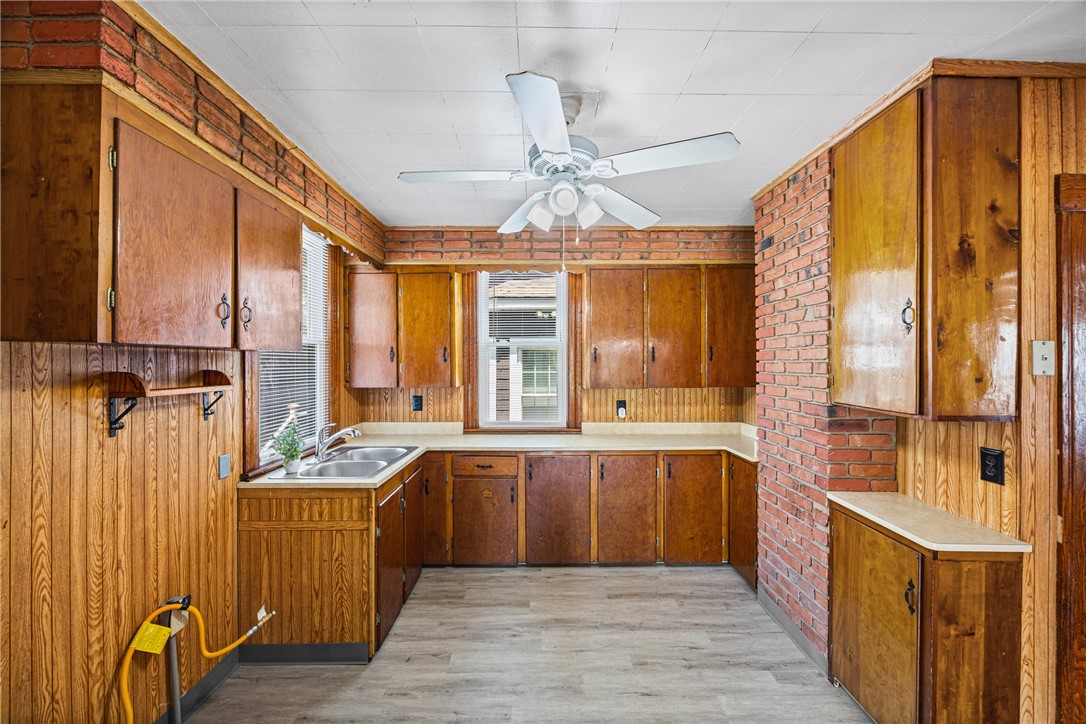 3989 Lake Avenue Rochester, NY 14612 - Photo 20 of 44
