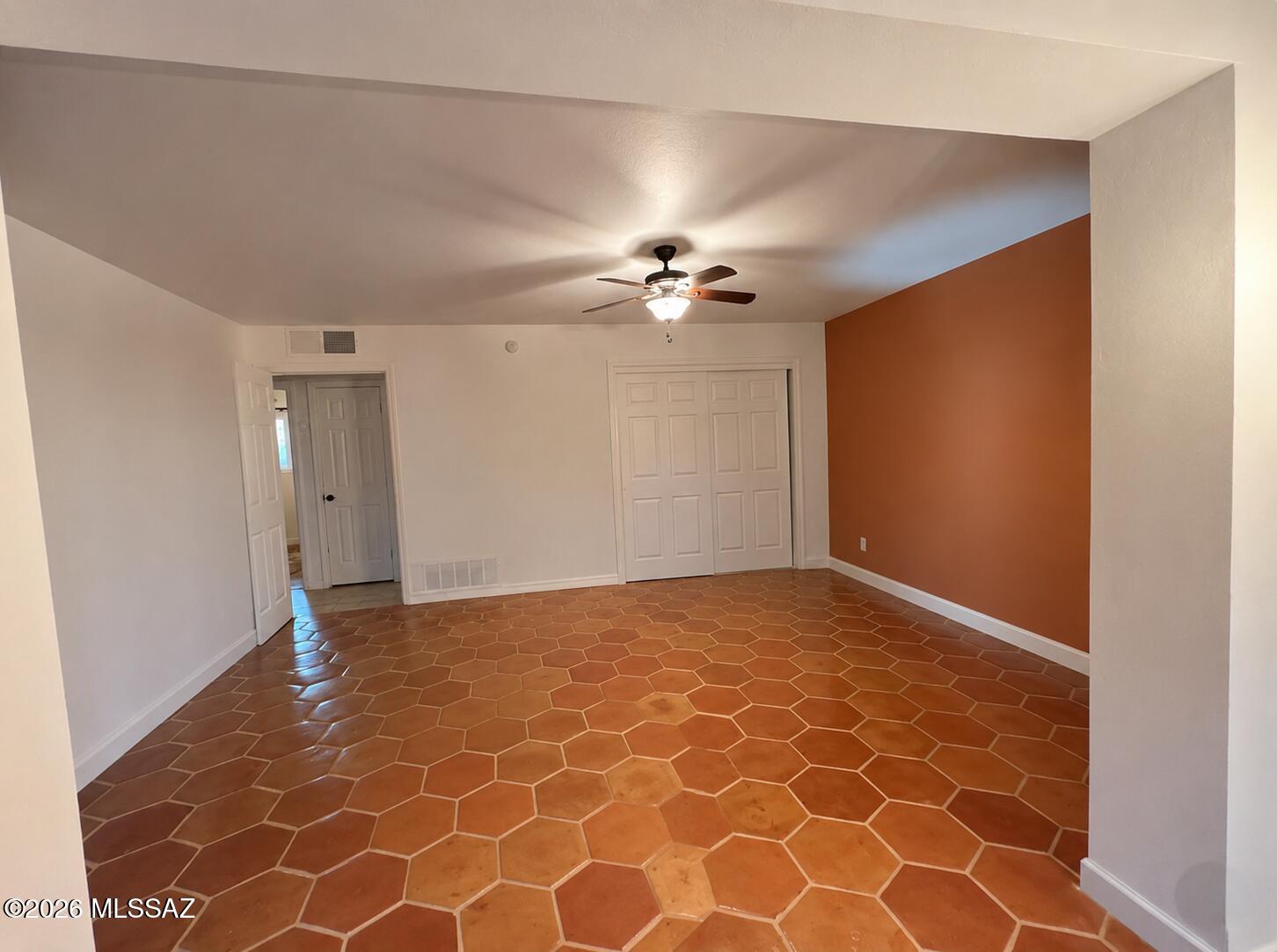 4431 North Swan Road Tucson, AZ 85718 - Photo 17 of 25