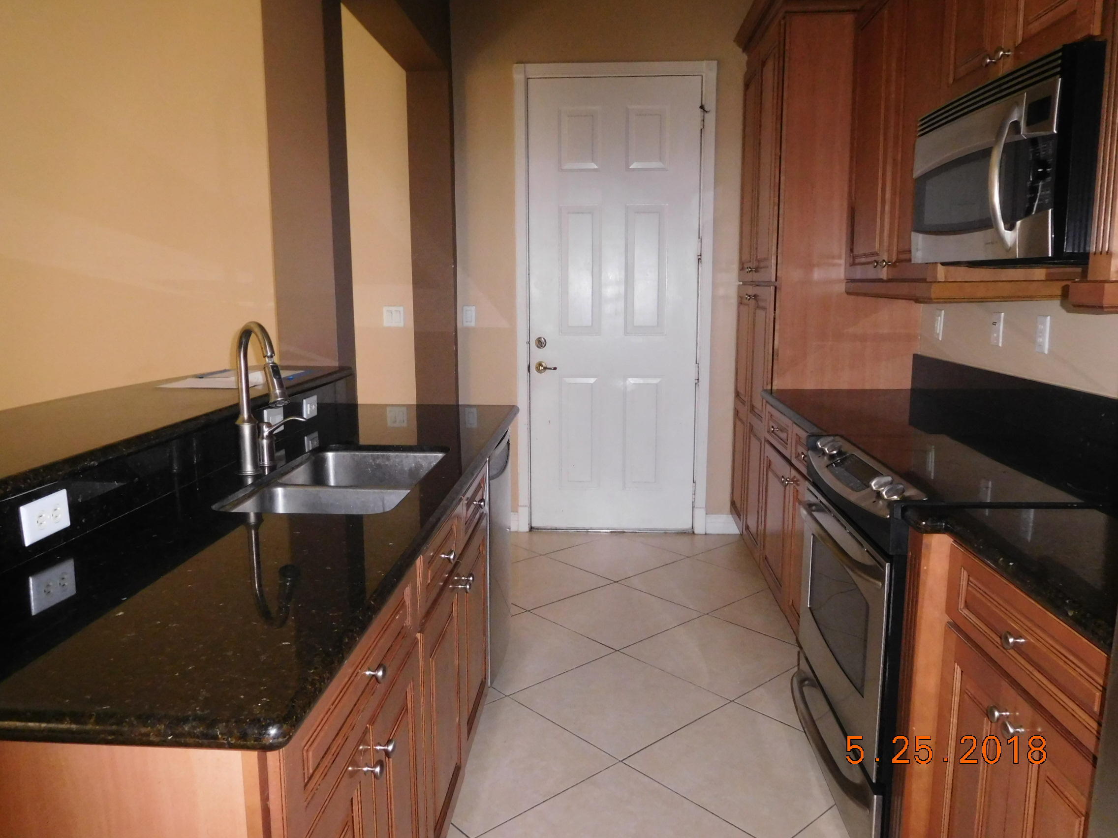 8336 Northwest 8th Terrace Boca Raton, FL 33487 - Photo 5 of 17 DSCN2782