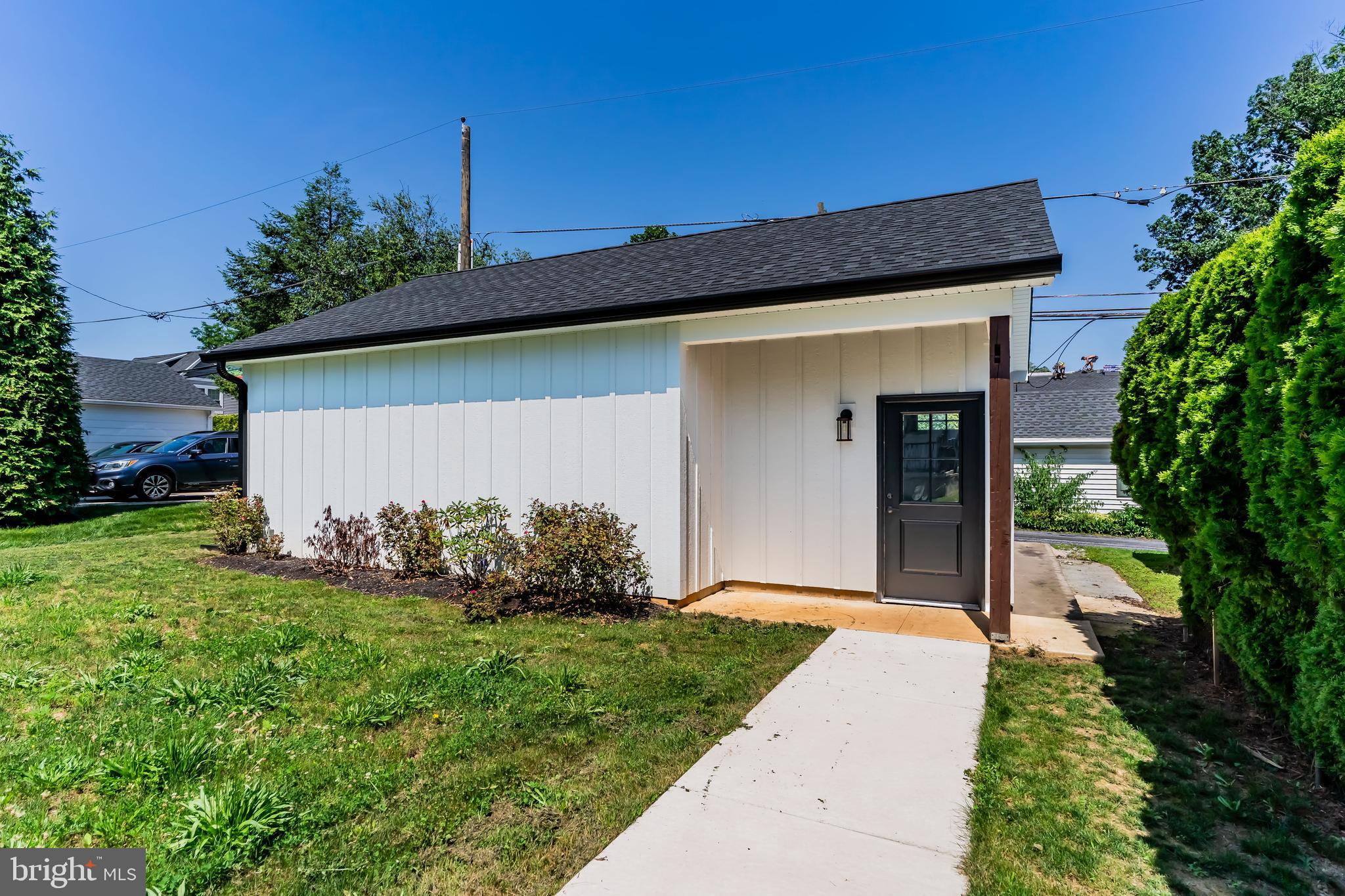207 Maple Avenue Hershey, PA 17033 - Photo 70 of 79 a front view of house with garden
