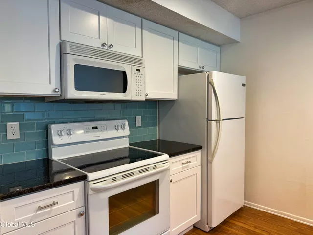 $259,900 | 24 Old Mill Lane, Queensbury, NY 12804