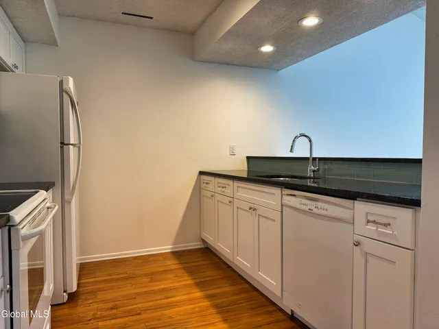 $259,900 | 24 Old Mill Lane, Queensbury, NY 12804