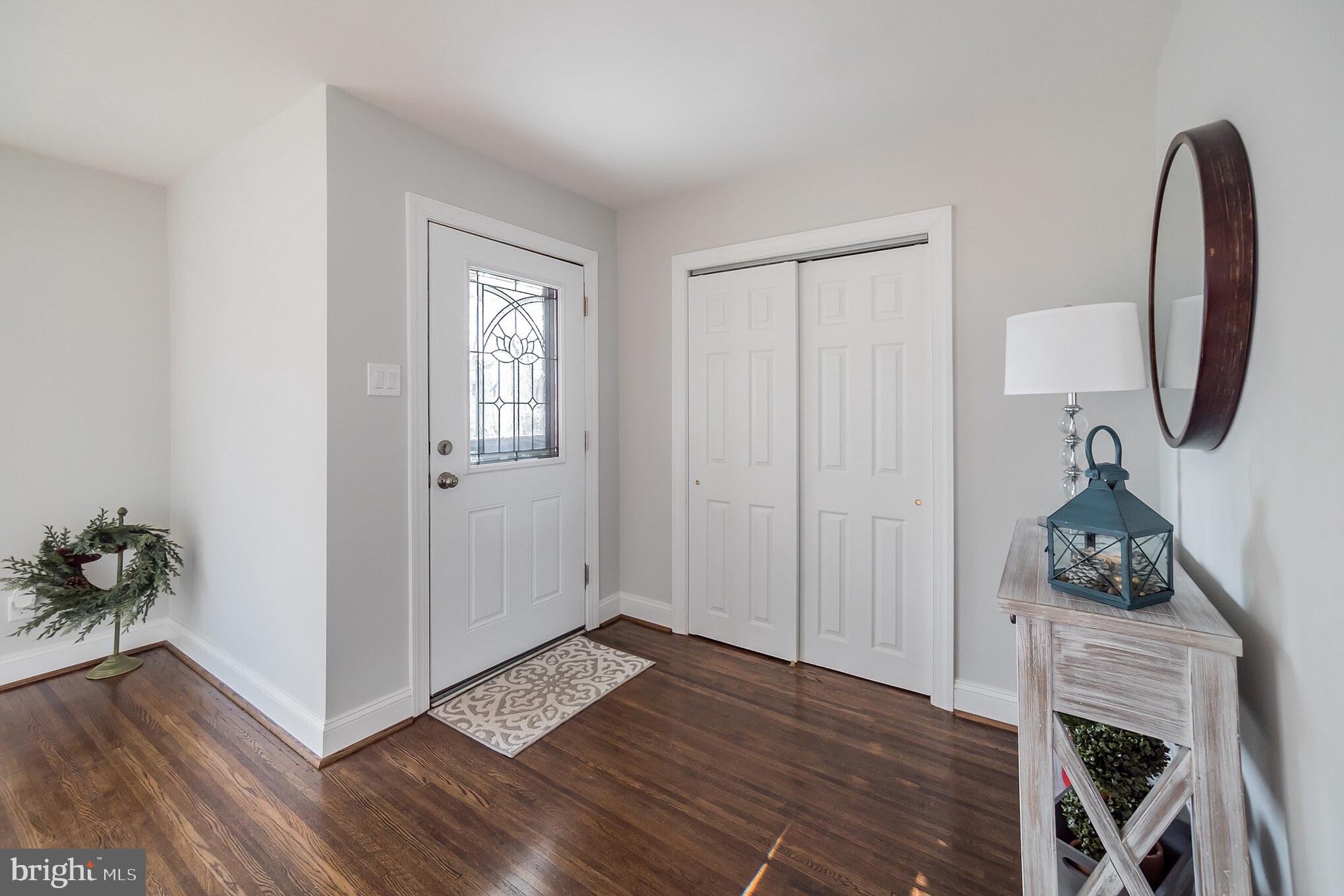 58 Colonial Road Havertown, PA 19083 - Photo 3 of 29
