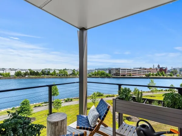 $1,200,000 | 16 Franklin Street, Unit 2302, Salem, MA 01970