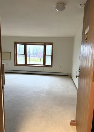 $1,250 | 611 Main Street South, Unit 207, Renville, MN 56284