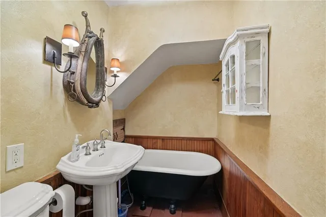 $2,900,000 | 21405 West 73rd Terrace, Shawnee, KS 66218