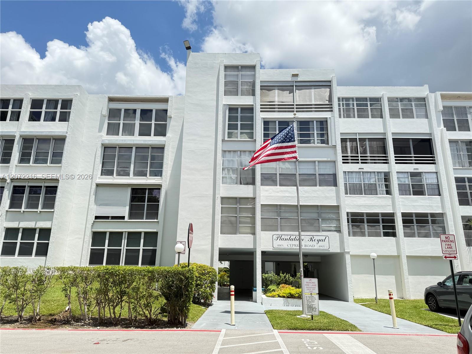 6903 Cypress Road, Unit C26 Plantation, FL 33317 - Photo 1 of 24 Gallery Image 1