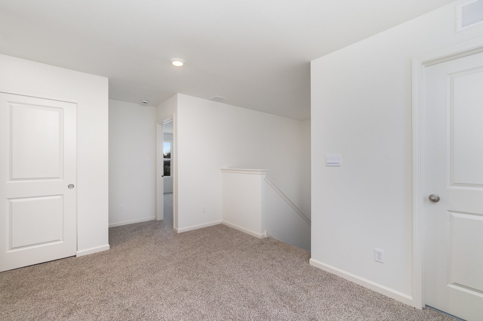 620 Ensign Place Hebron, IN 46341 - Photo 6 of 19