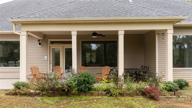 $695,000 | 136 Modesto Lane, Simpsonville, SC 29681