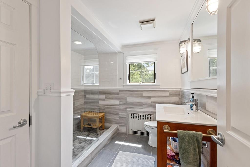 6 Lovell Road Arlington, MA 02474 - Photo 24 of 34 Gallery Image 24
