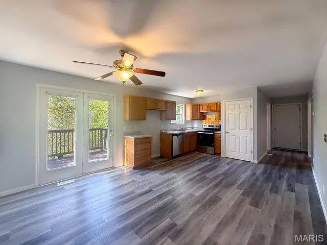 $1,975 | 7933 Medley Drive, Dittmer, MO 63023