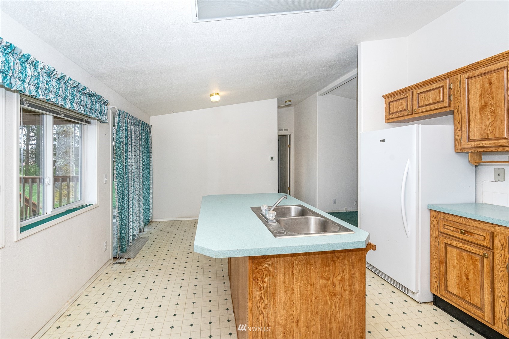 166 Smokey Ridge Road, Unit B Onalaska, WA 98570 - Photo 12 of 35 Gallery Image 12