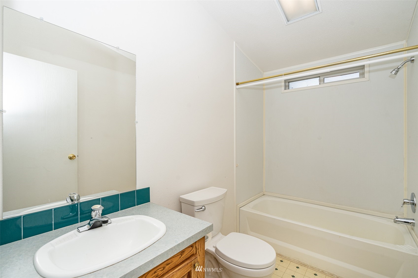 166 Smokey Ridge Road, Unit B Onalaska, WA 98570 - Photo 20 of 35 Gallery Image 20