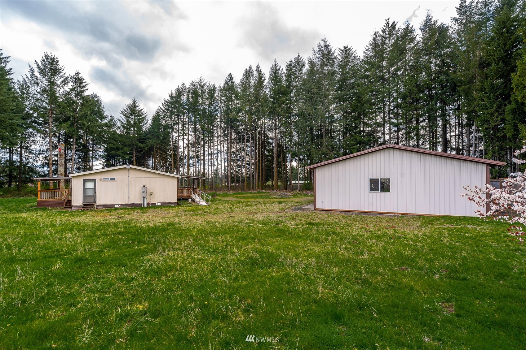 166 Smokey Ridge Road, Unit B Onalaska, WA 98570 - Photo 23 of 35 Gallery Image 23