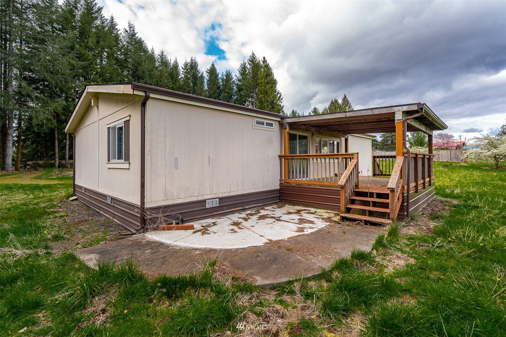 166 Smokey Ridge Road, Unit B Onalaska, WA 98570 - Photo 5 of 35 Gallery Image 5