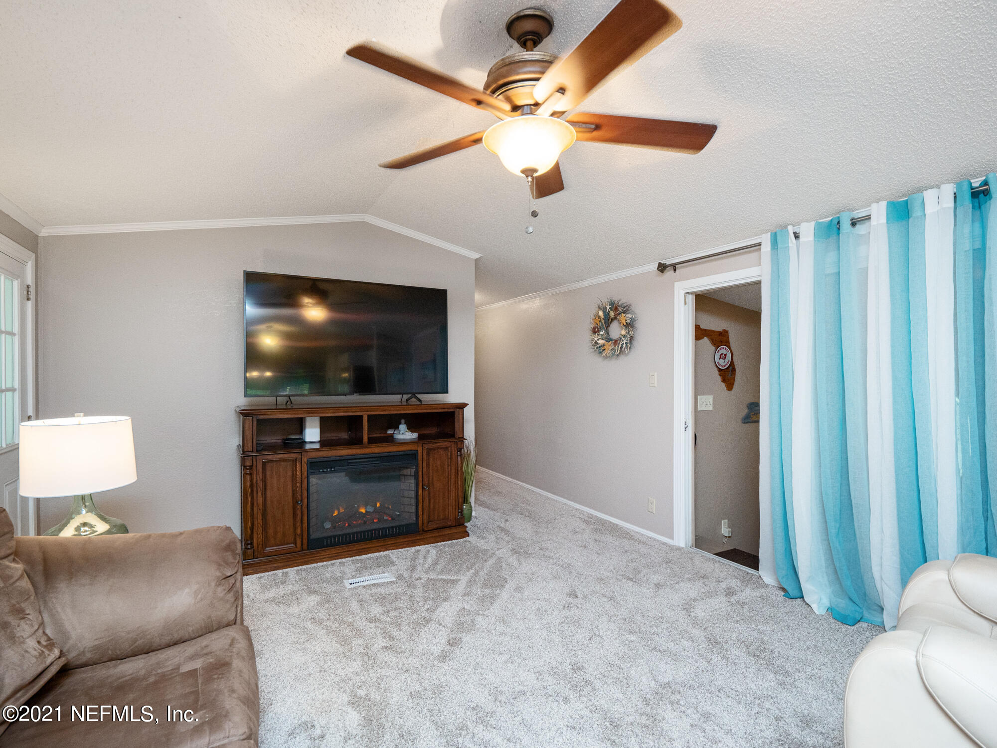 13336 Grover Road Jacksonville, FL 32226 - Photo 11 of 49 12 Living Room Free Standing fire place