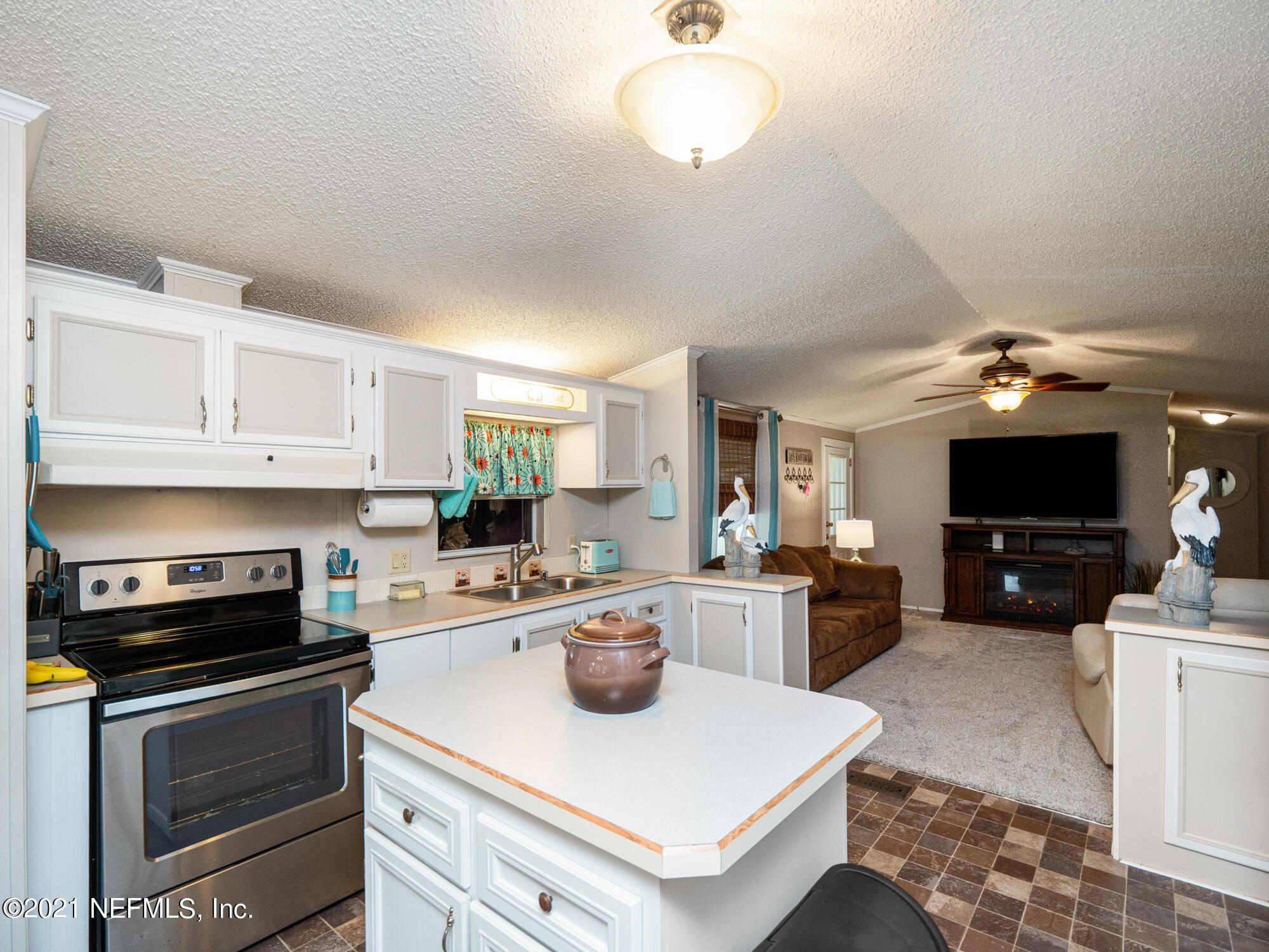 13336 Grover Road Jacksonville, FL 32226 - Photo 13 of 49 14 Kitchen Island