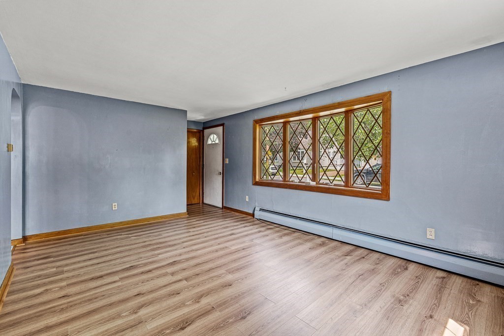 44 Homestead Road Lowell, MA 01850 - Photo 13 of 40 Gallery Image 13
