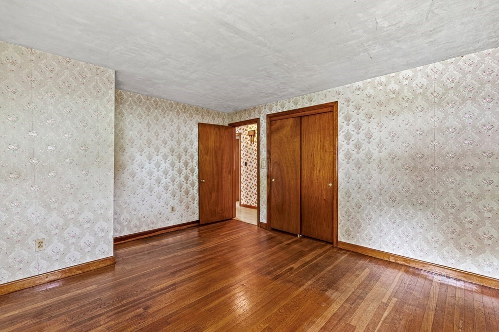 44 Homestead Road Lowell, MA 01850 - Photo 17 of 40 Gallery Image 17