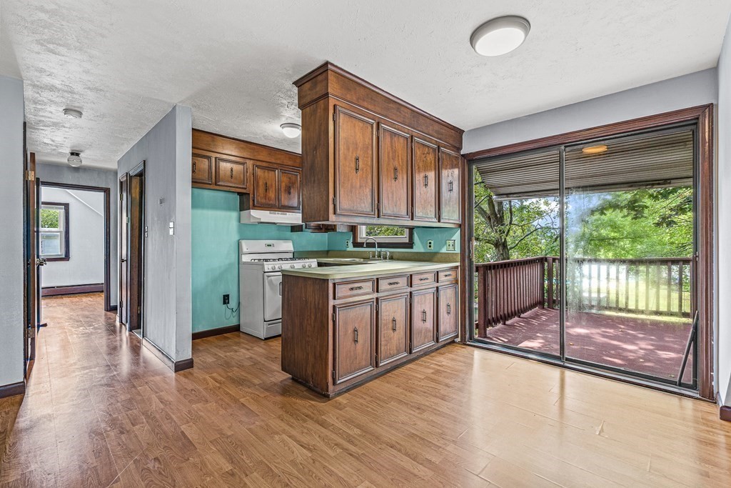 44 Homestead Road Lowell, MA 01850 - Photo 20 of 40 Gallery Image 20