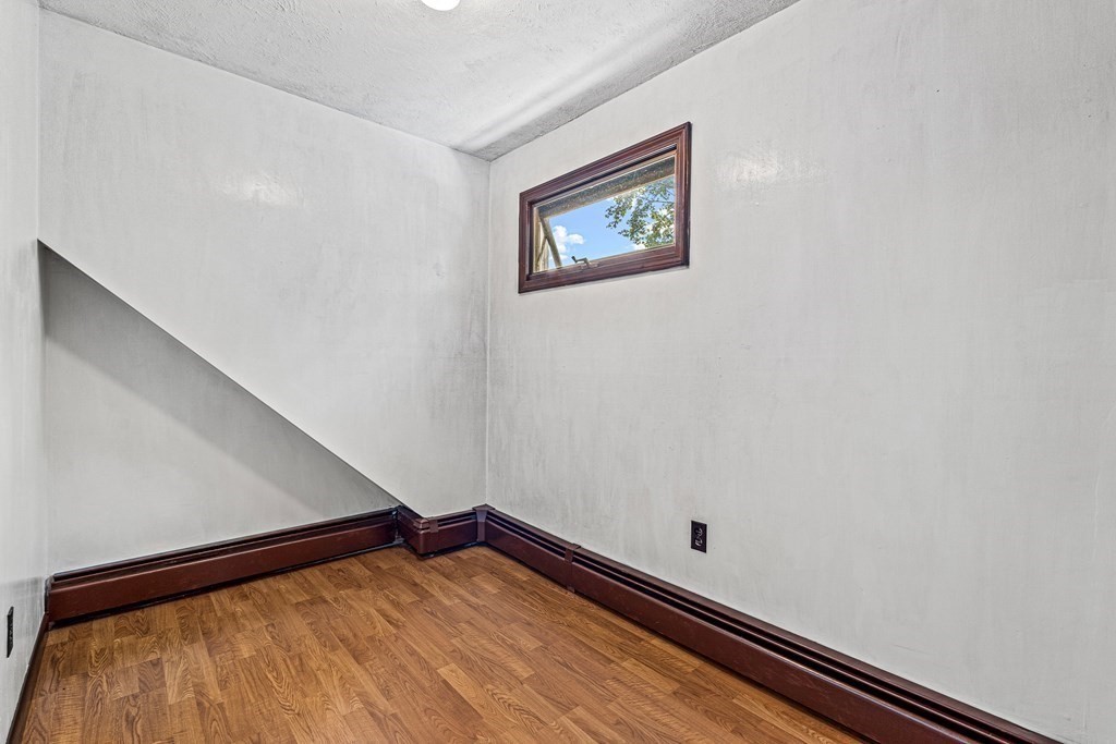 44 Homestead Road Lowell, MA 01850 - Photo 27 of 40 Gallery Image 27