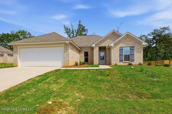 $299,999 | 550 Patrick Farms Drive, Pearl, MS 39208
