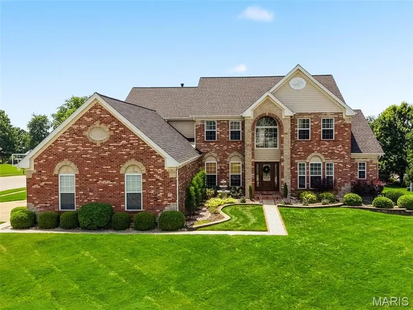 $875,000 | 208 Kings Mill Court, Dardenne Prairie, MO 63368