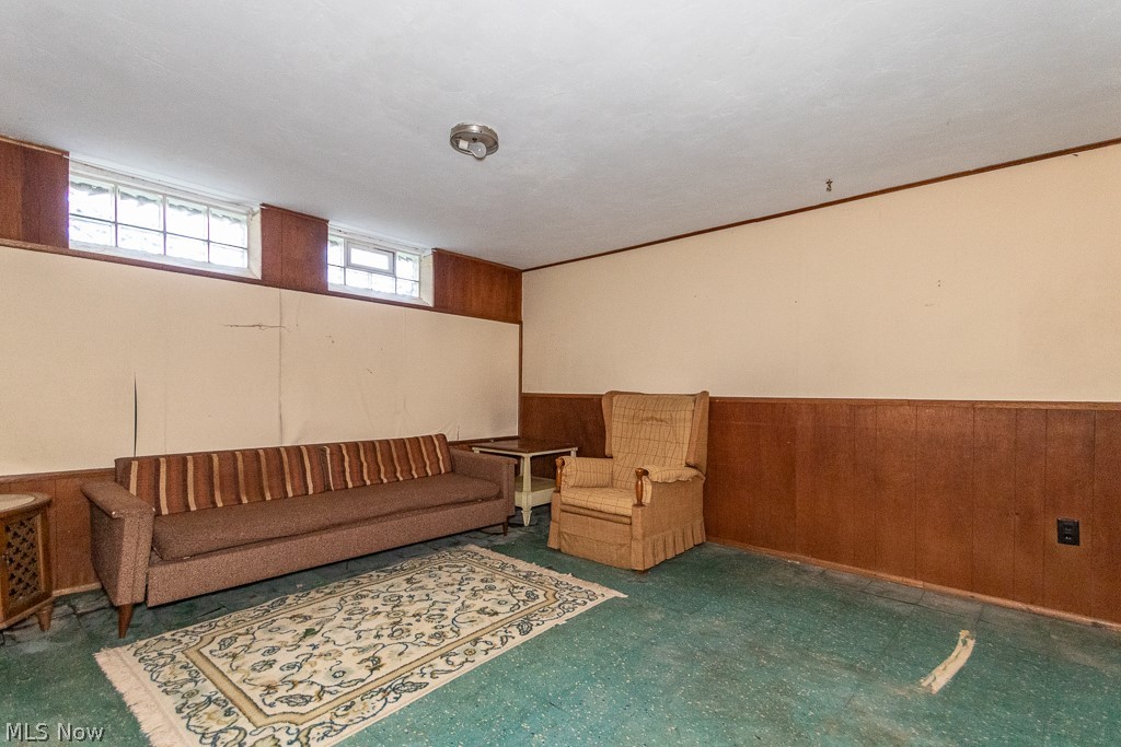 5258 East Farnhurst Road Cleveland, OH 44124 - Photo 27 of 39 Gallery Image 27