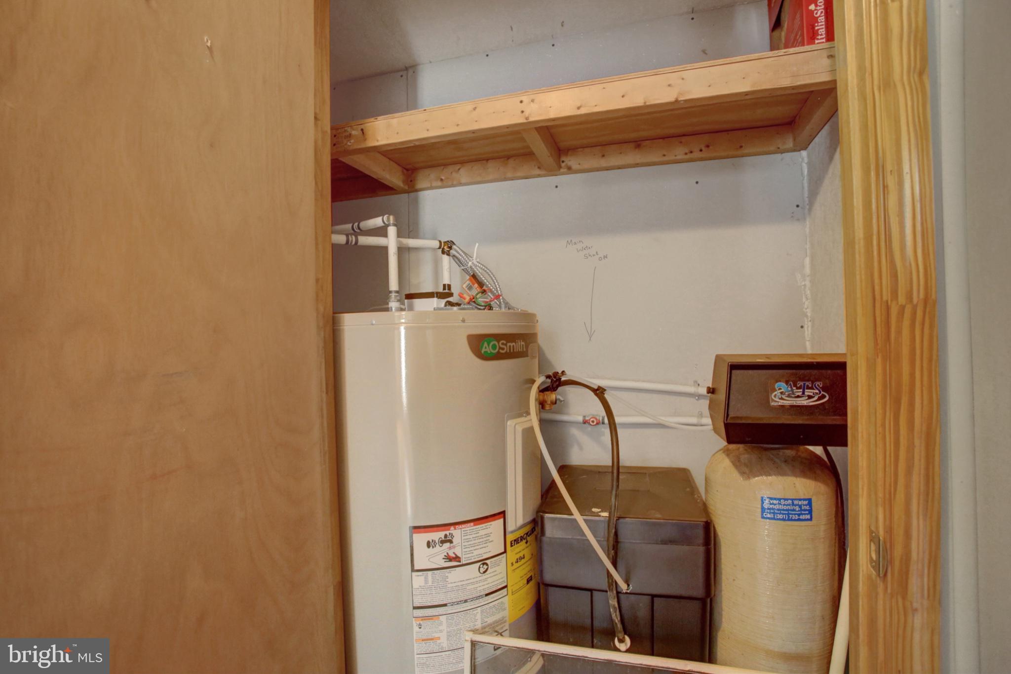 15134 North Young Road Greencastle, PA 17225 - Photo 29 of 30 Efficient utility space for modern living.