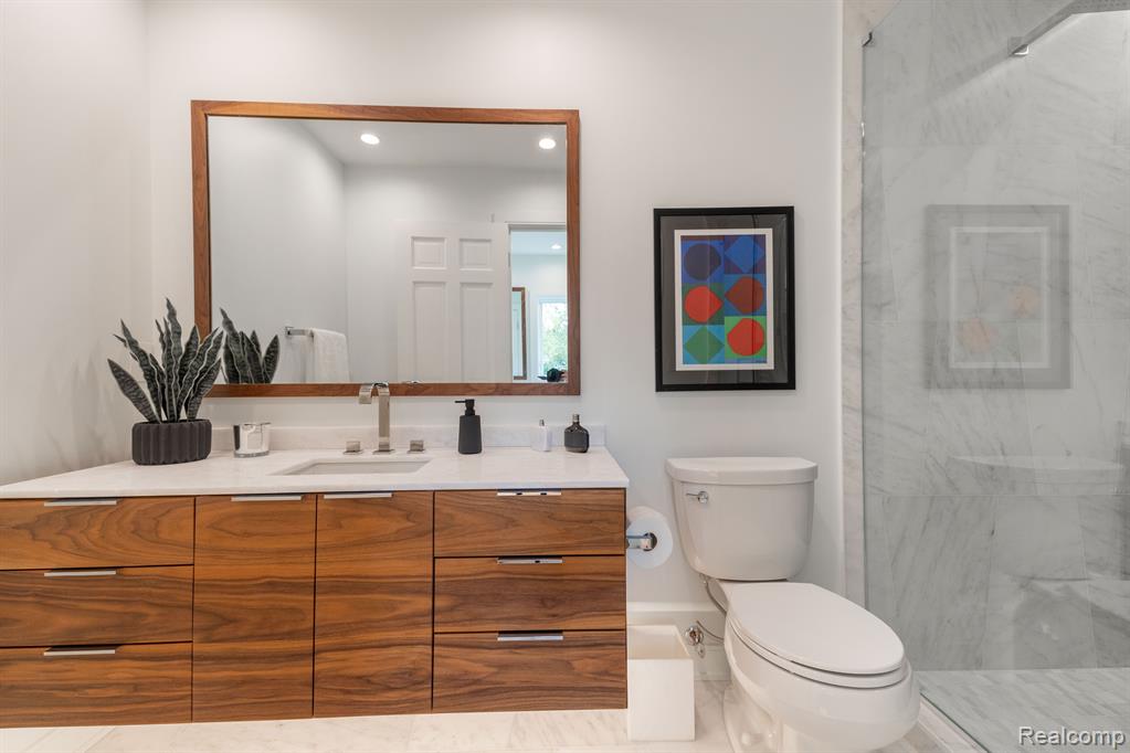 655 Canterbury Road Grosse Pointe Woods, MI 48236 - Photo 36 of 58
