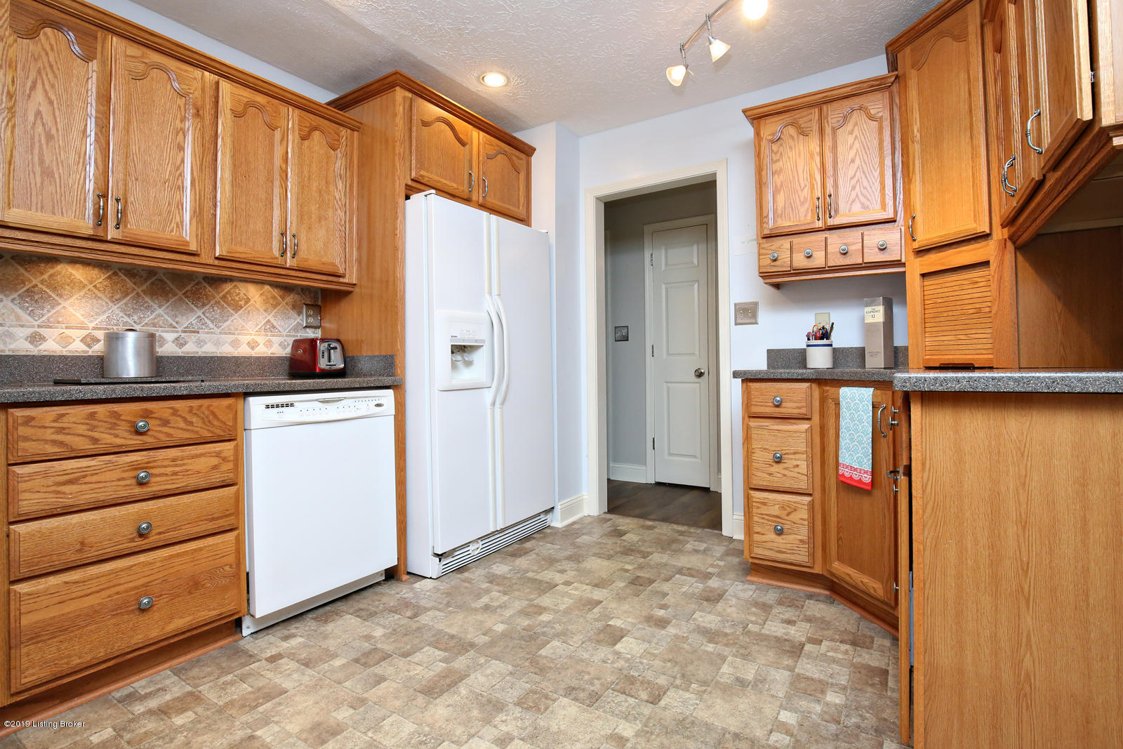 7705 Johnson School Road Louisville, KY 40291 - Photo 22 of 38 LREP9506