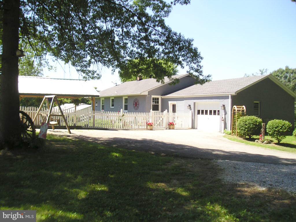 1125 Hanover Road Gettysburg, PA 17325 - Photo 4 of 30 Gallery Image 4