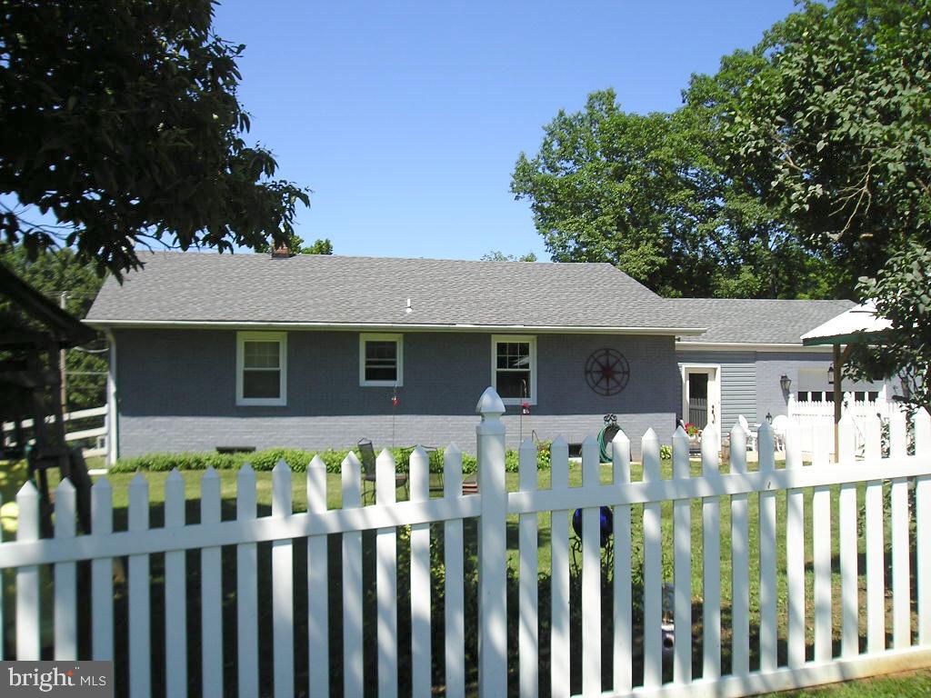 1125 Hanover Road Gettysburg, PA 17325 - Photo 7 of 30 Gallery Image 7