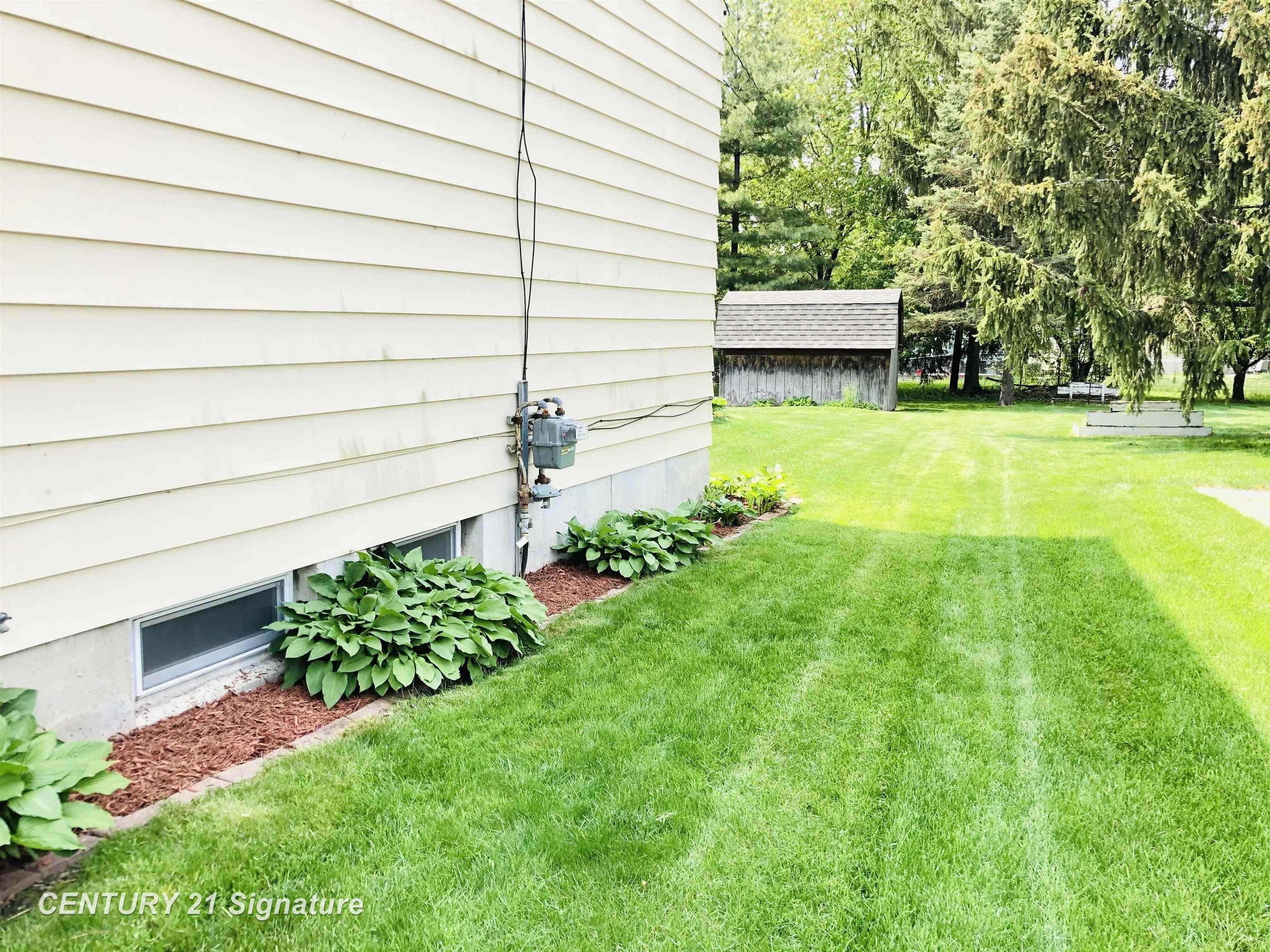 548 Spring Lane Flushing, MI 48433 - Photo 4 of 40