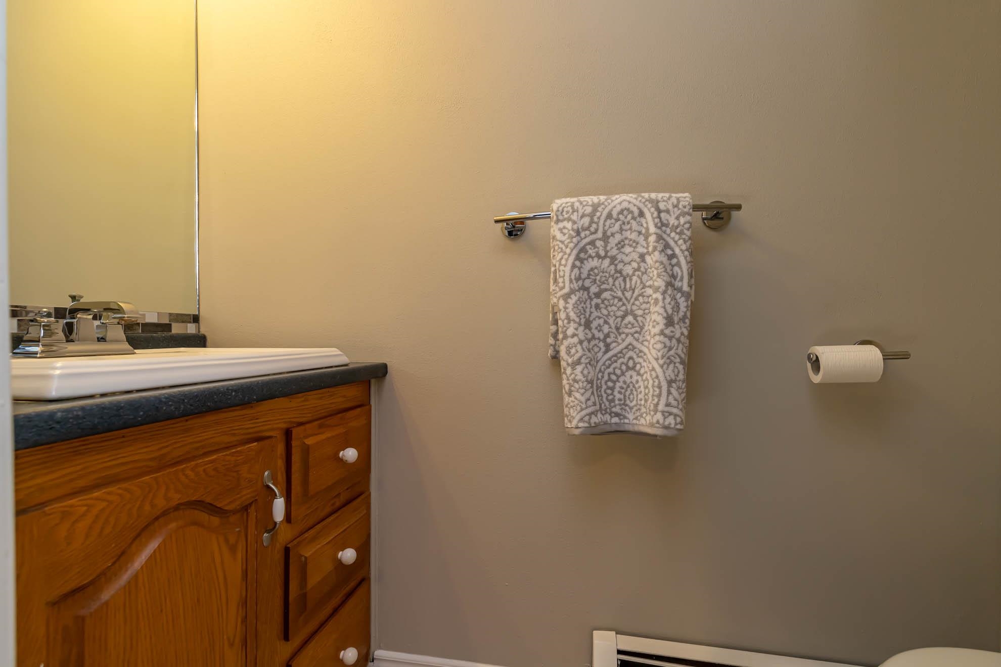 32 Shelburne Road, Unit 32 Merrimack, NH 03054 - Photo 12 of 31
